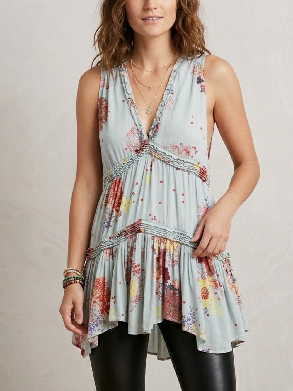 Free People Blue Haze Floral Sleeveless Tiered Tunic Blouse Tank Top V-Neck Sz S - Picture 2 of 11